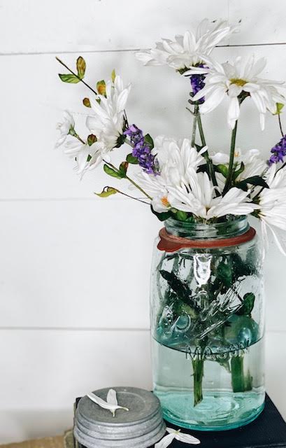 Blue Canning Jars… Perfect for Summer Decorating!