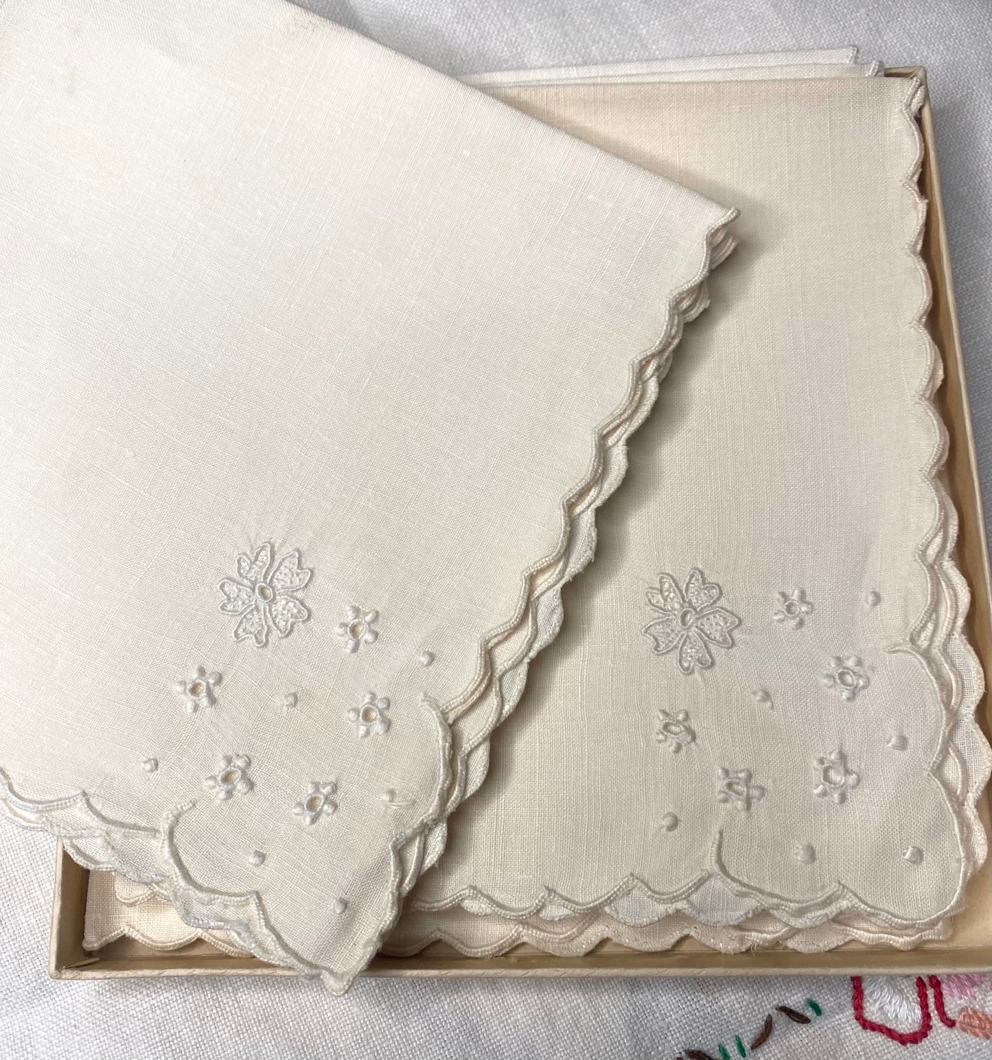 Vintage Linen Napkins in Original Box