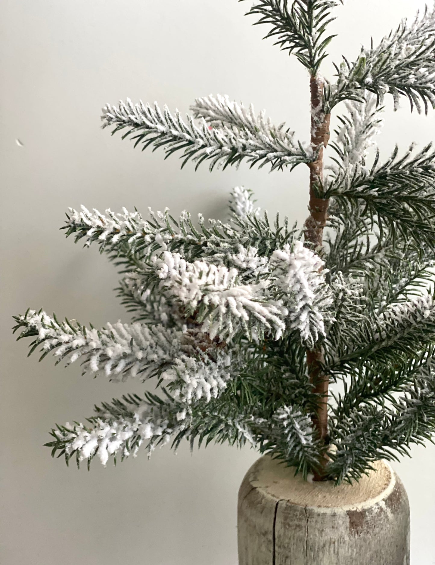 Faux Flocked Tree in Vintage Posts