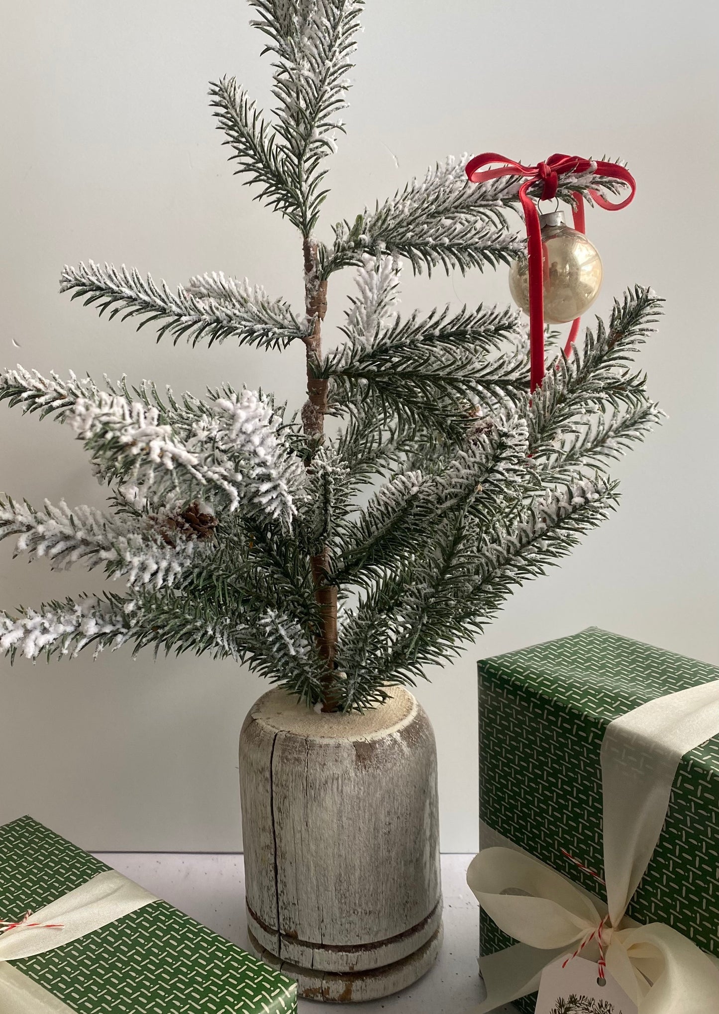 Faux Flocked Tree in Vintage Posts